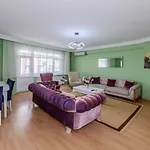 Sehir Manzarali Ferah *