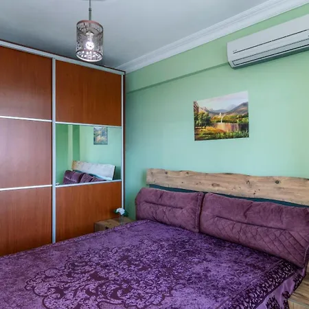 Sehir Manzarali Ferah Apartament Stambuł